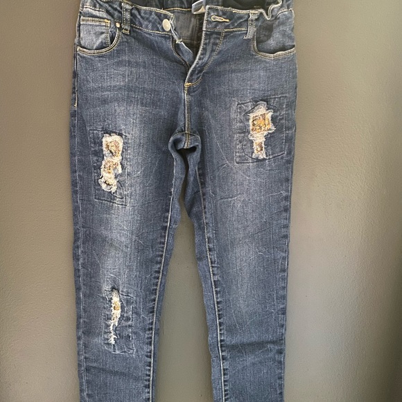 Capris - Picture 1 of 3